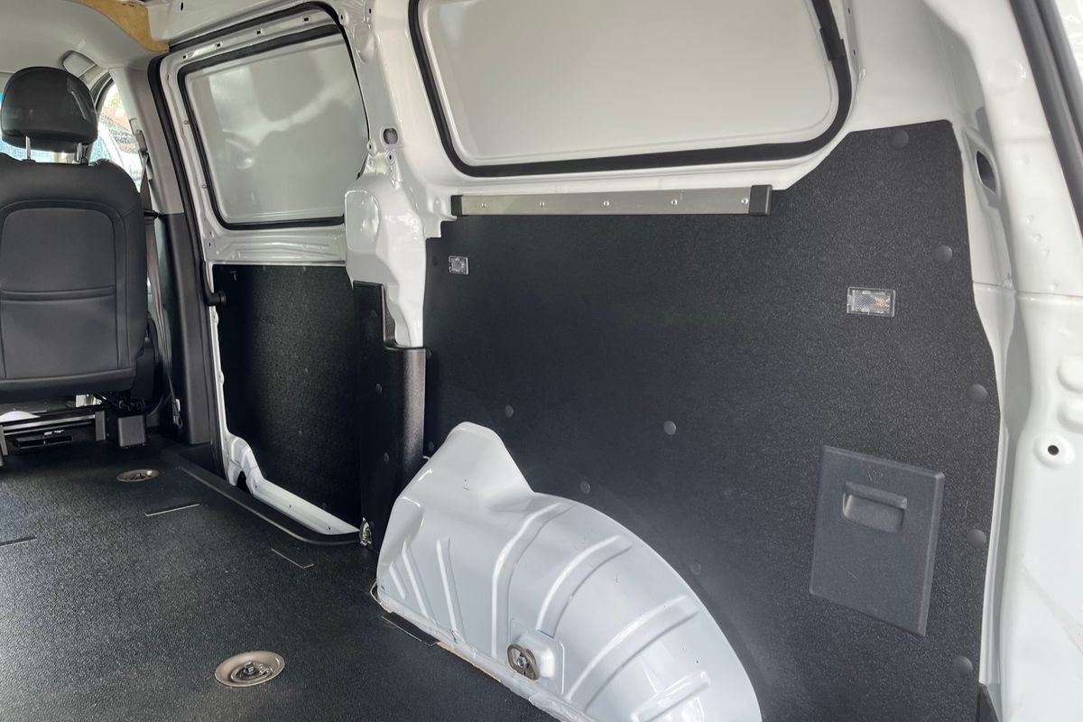 2021 LDV G10 + SV7C