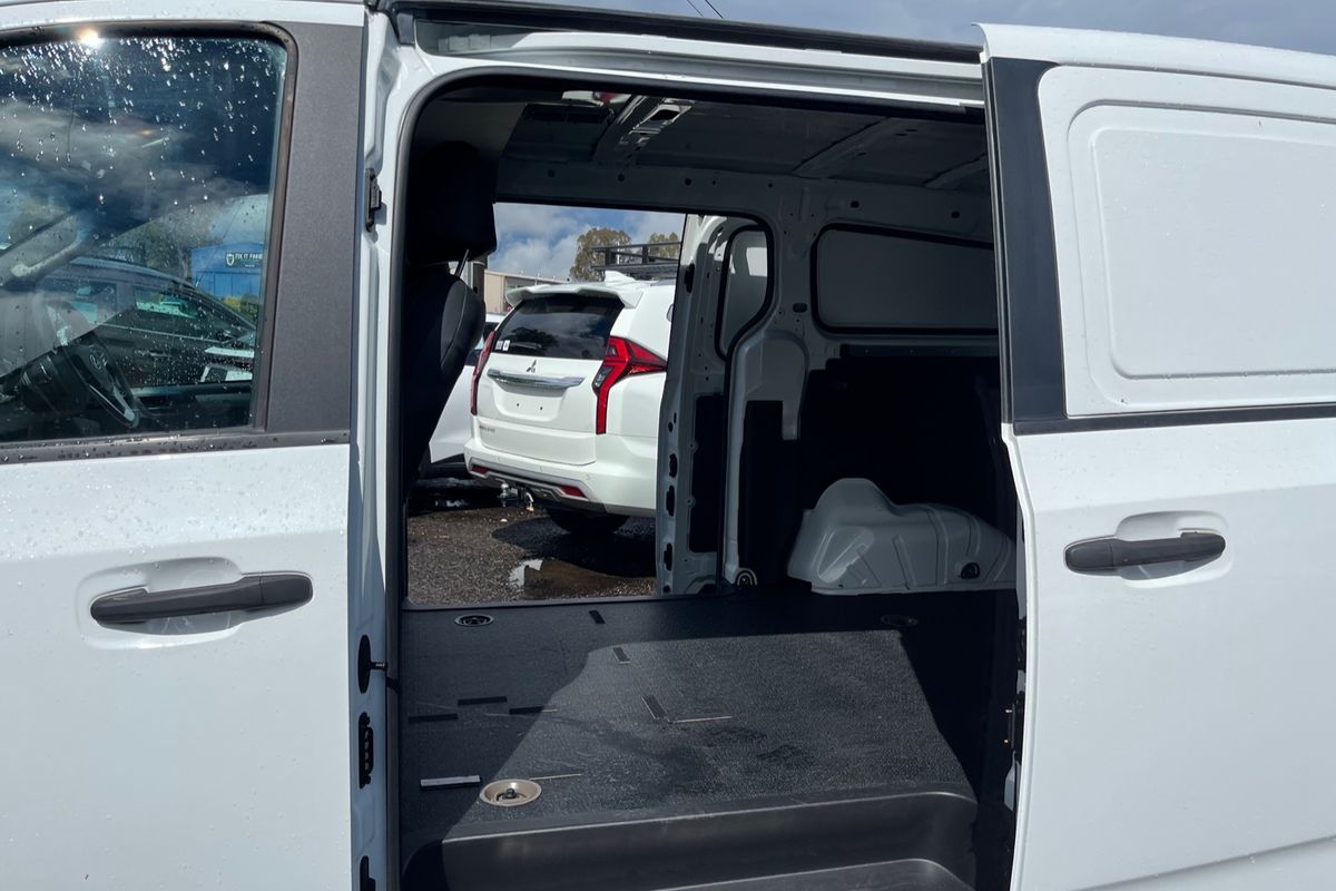 2021 LDV G10 + SV7C