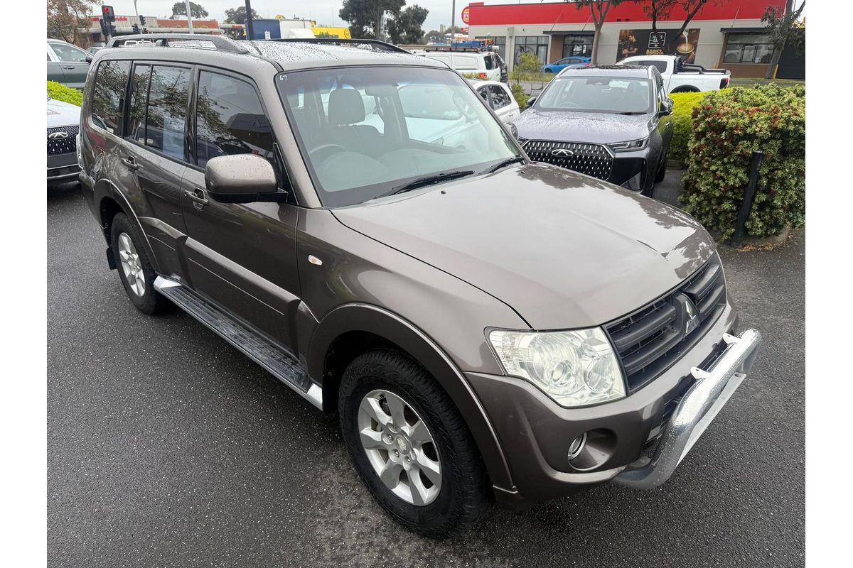 2013 Mitsubishi Pajero GLX-R NW
