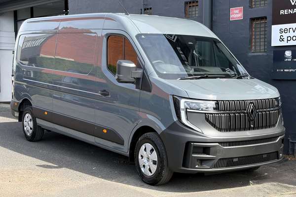 2026 Renault Master XDD LWB Mid Roof