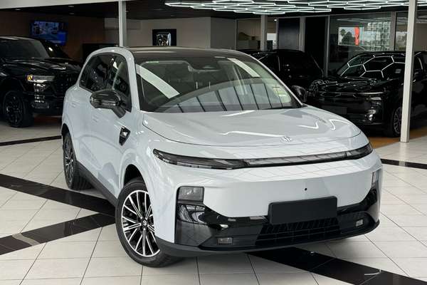 2026 Leapmotor B10 Design LR A12