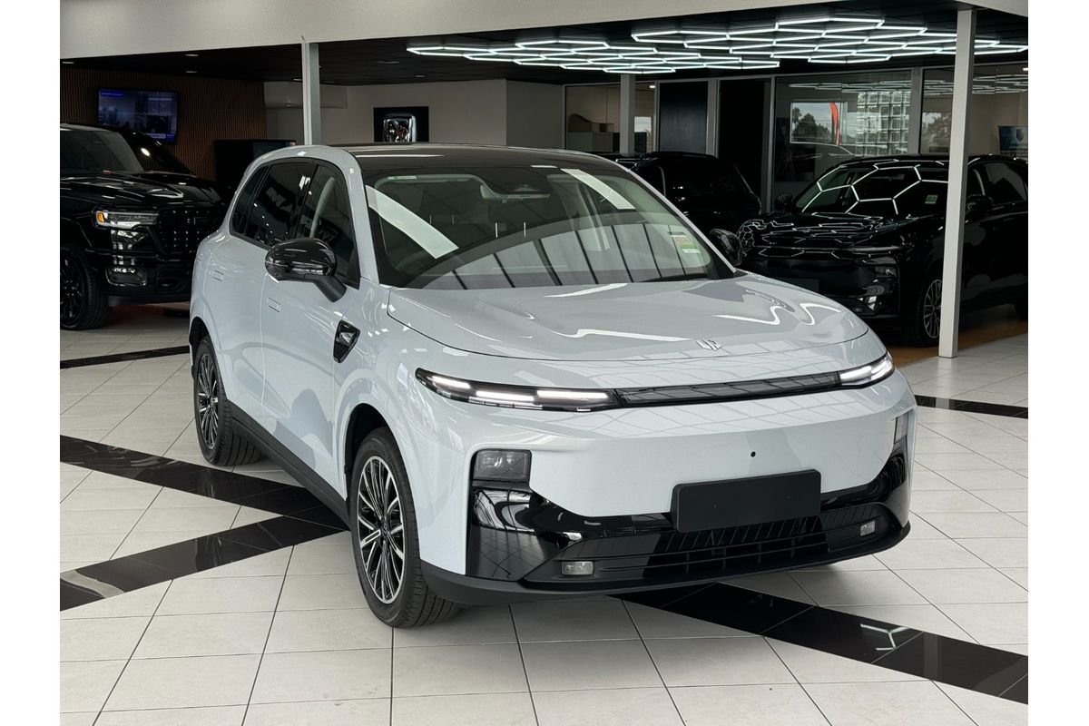 2026 Leapmotor B10 Design LR A12