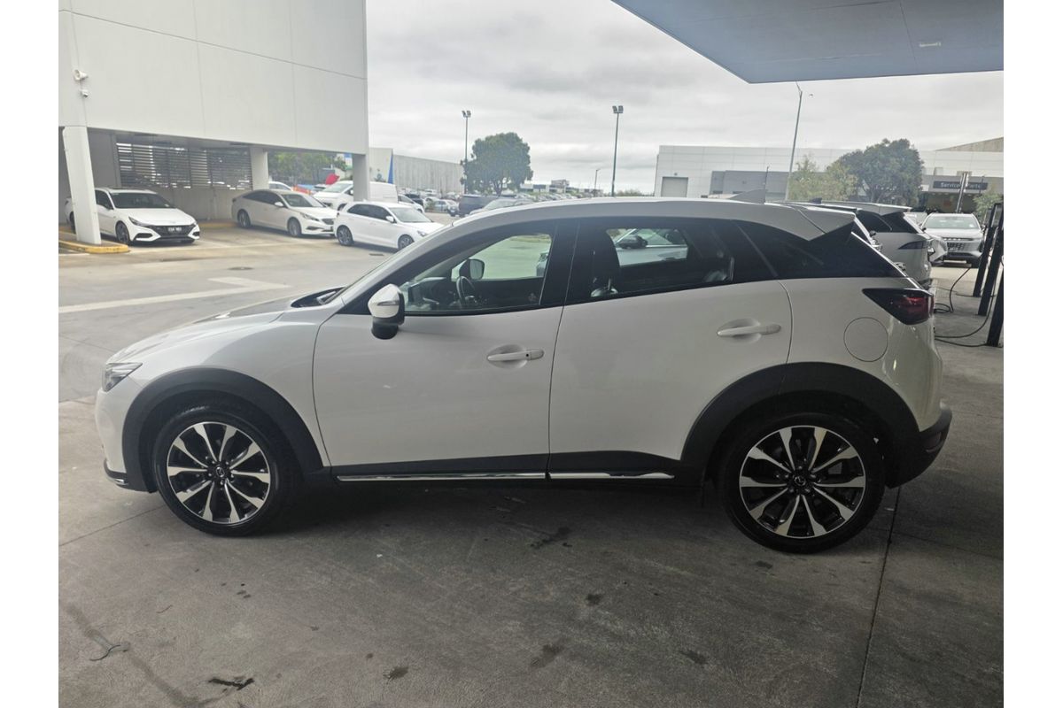 2021 Mazda CX-3 Akari DK image 4