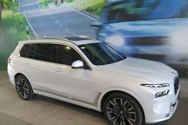 2023 BMW X7 M SPORT G07