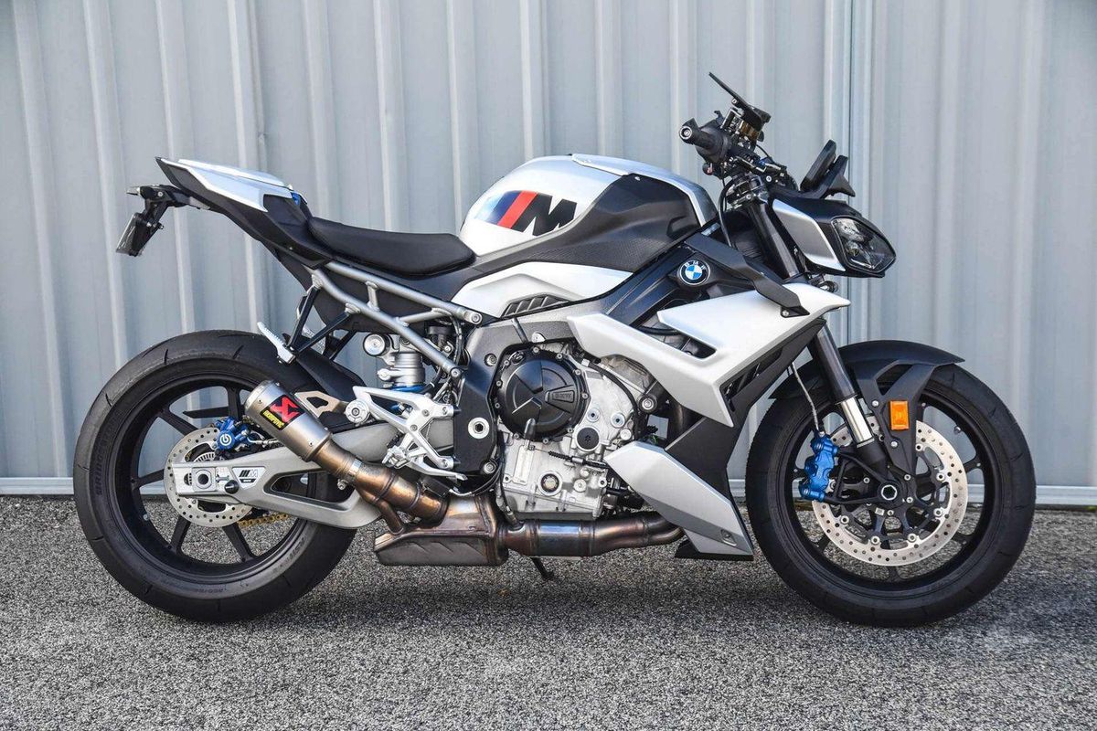 2025 BMW M 1000 R M 1000
