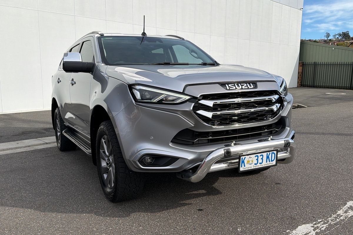 2022 Isuzu MU-X LS-U
