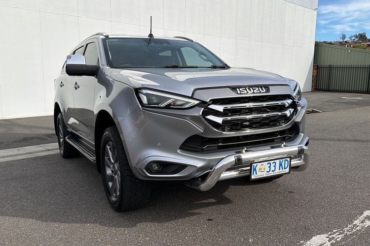2022 Isuzu MU-X LS-U