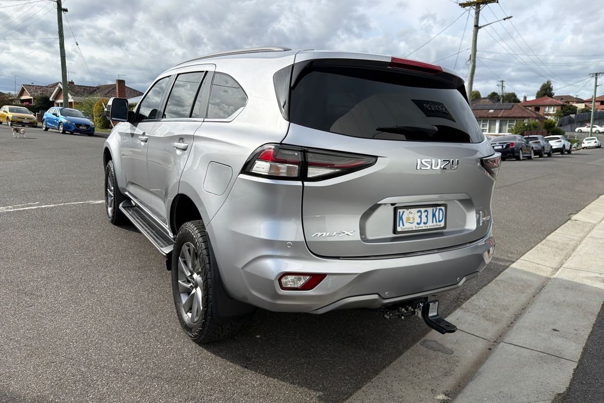 2022 Isuzu MU-X LS-U