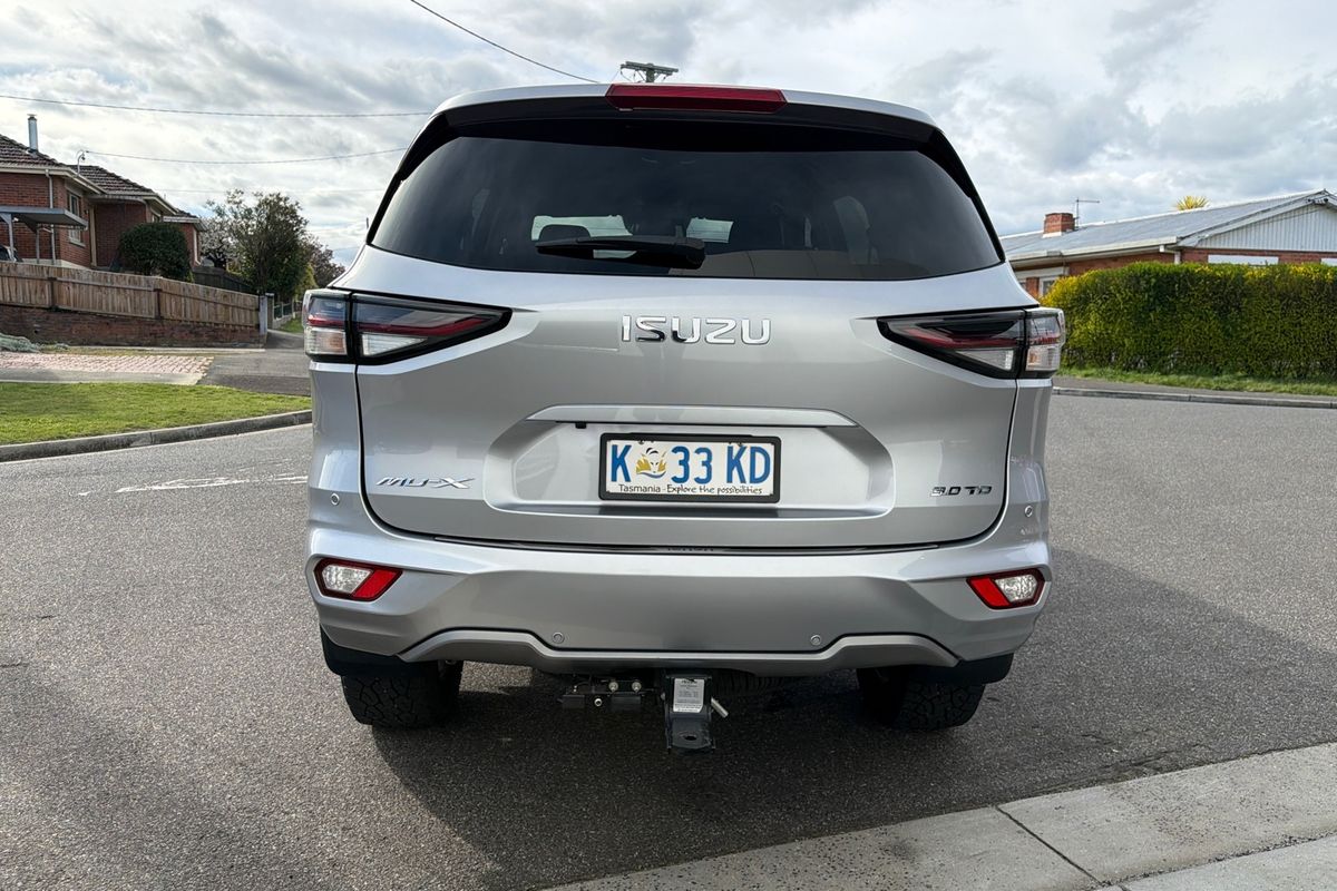 2022 Isuzu MU-X LS-U