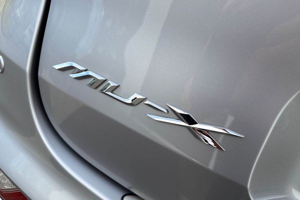 2022 Isuzu MU-X LS-U