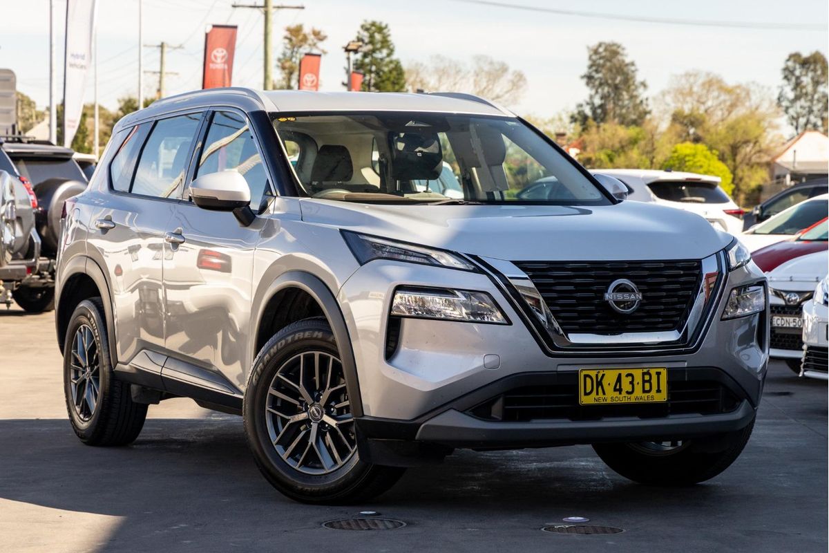 2024 Nissan X-TRAIL ST T33