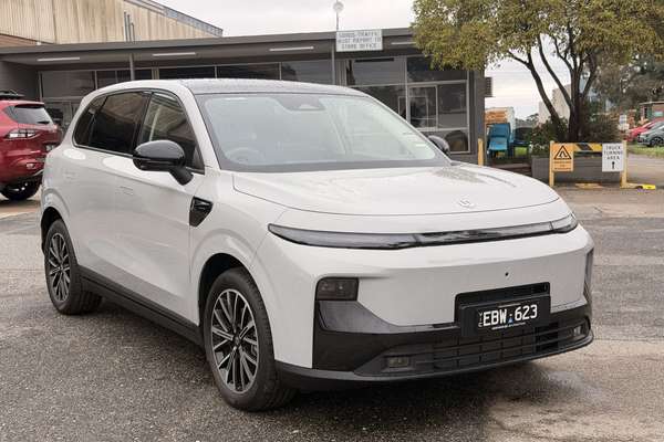 2026 Leapmotor B10 Design Hybrid EV A12