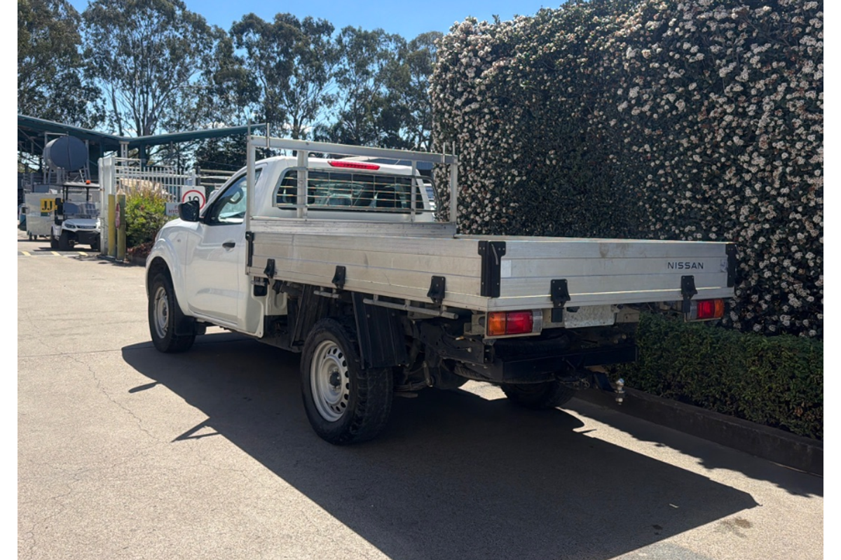 2021 Nissan Navara SL D23 Rear Wheel Drive image 8