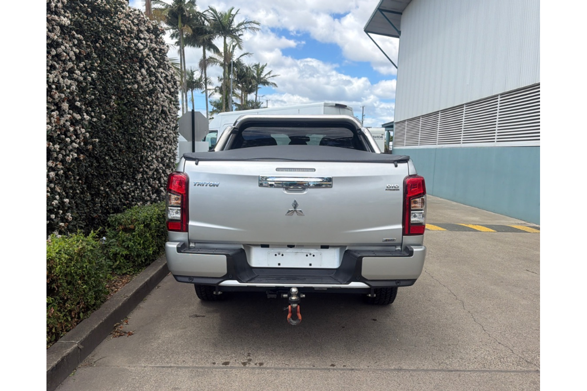 2020 Mitsubishi Triton GLX-R MR 4X4 image 11