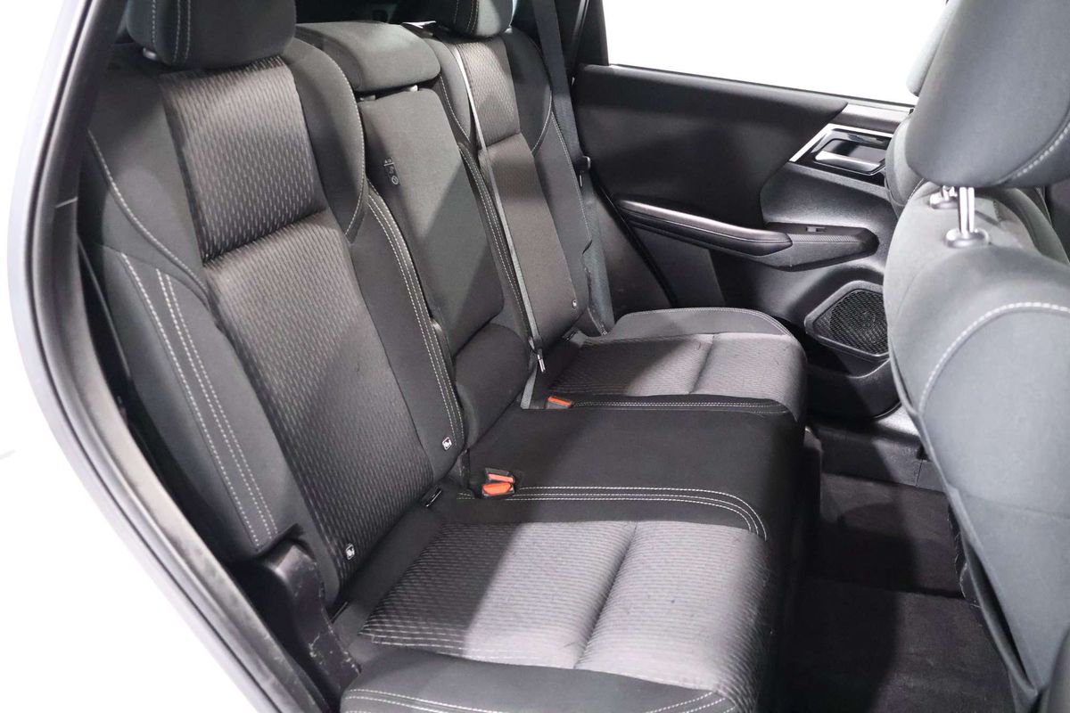 2023 Mitsubishi Outlander ES ZM