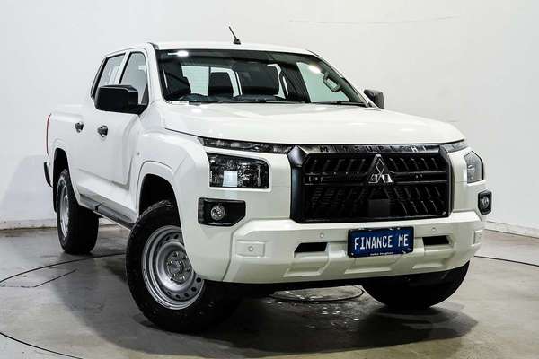 2025 Mitsubishi Triton GLX MV 4X4