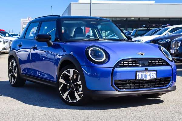 2026 MINI 5 Door Hatch