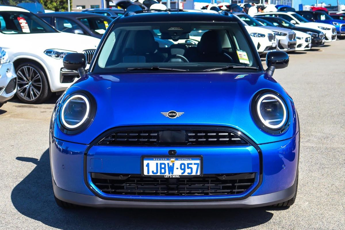 2026 MINI 5 Door Hatch