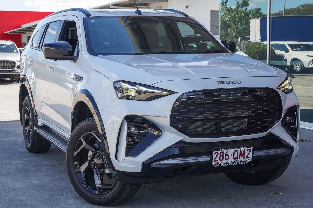 2026 Isuzu MU-X X-TERRAIN