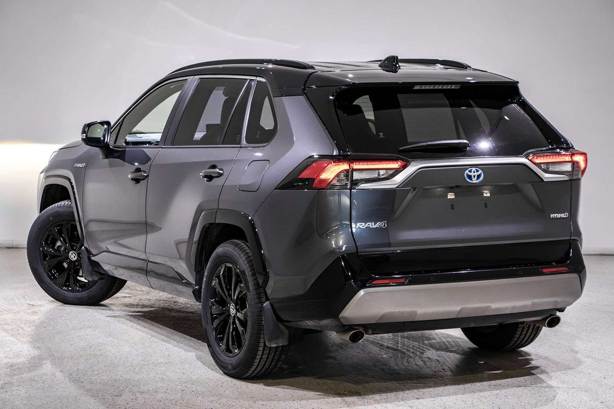 2024 Toyota RAV4 XSE AXAH54R