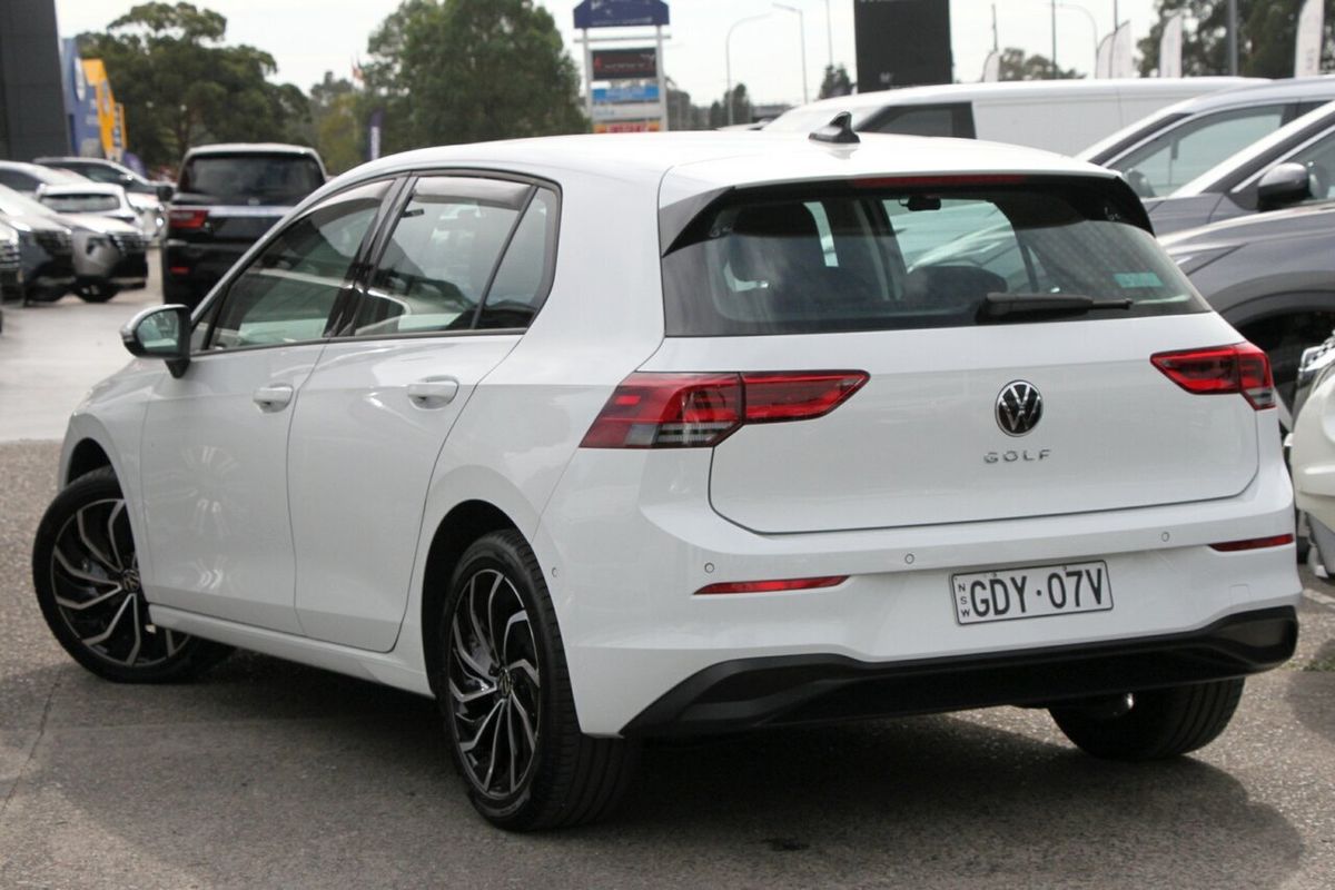 2022 Volkswagen Golf 110TSI Life 8