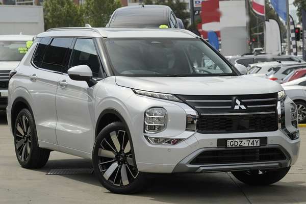 2026 Mitsubishi Outlander Exceed ZM