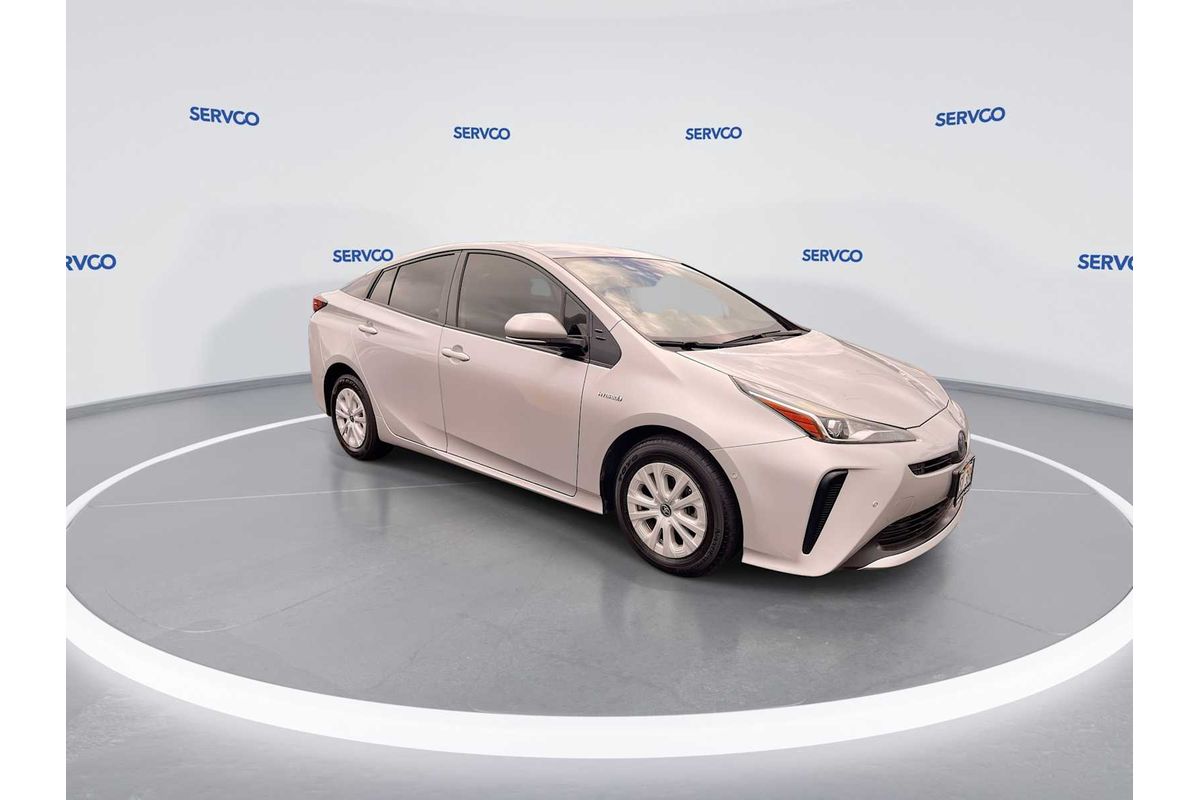 2019 Toyota Prius LE