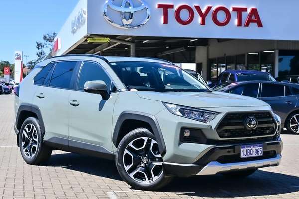 2021 Toyota RAV4 Edge AXAA54R