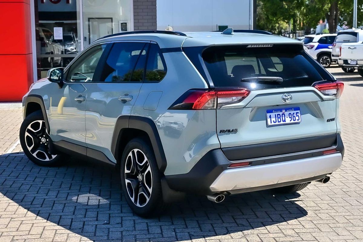 2021 Toyota RAV4 Edge AXAA54R