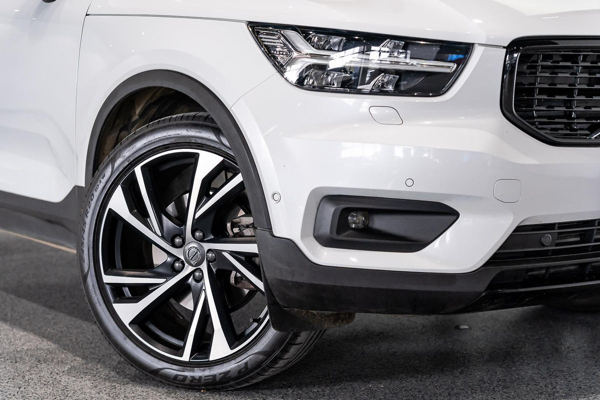 2019 Volvo XC40 T5 R-Design