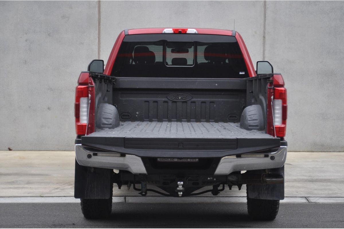 2018 Ford F350 Lariat 4X4 image 8