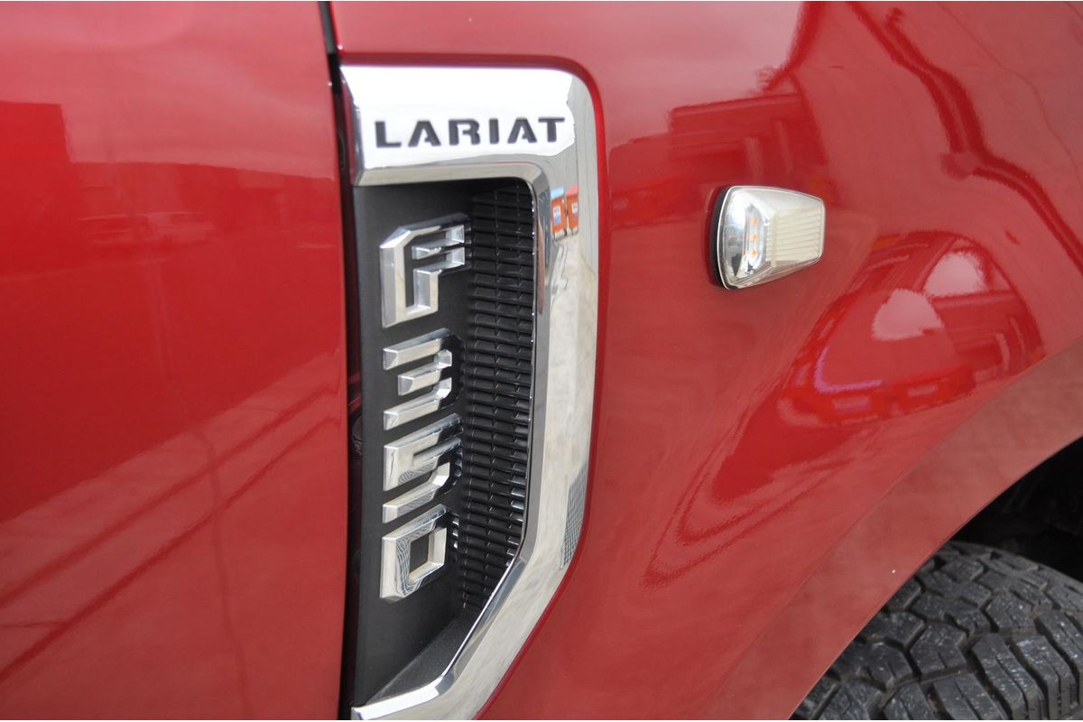 2018 Ford F350 Lariat 4X4 image 13