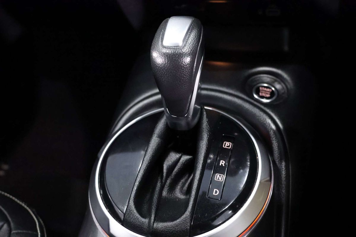 2024 Nissan JUKE ST-L F16
