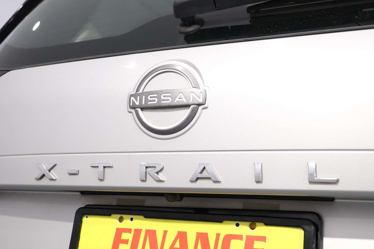 2024 Nissan X-TRAIL ST T33