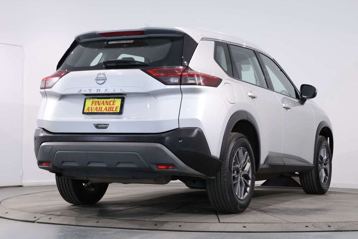 2024 Nissan X-TRAIL ST T33