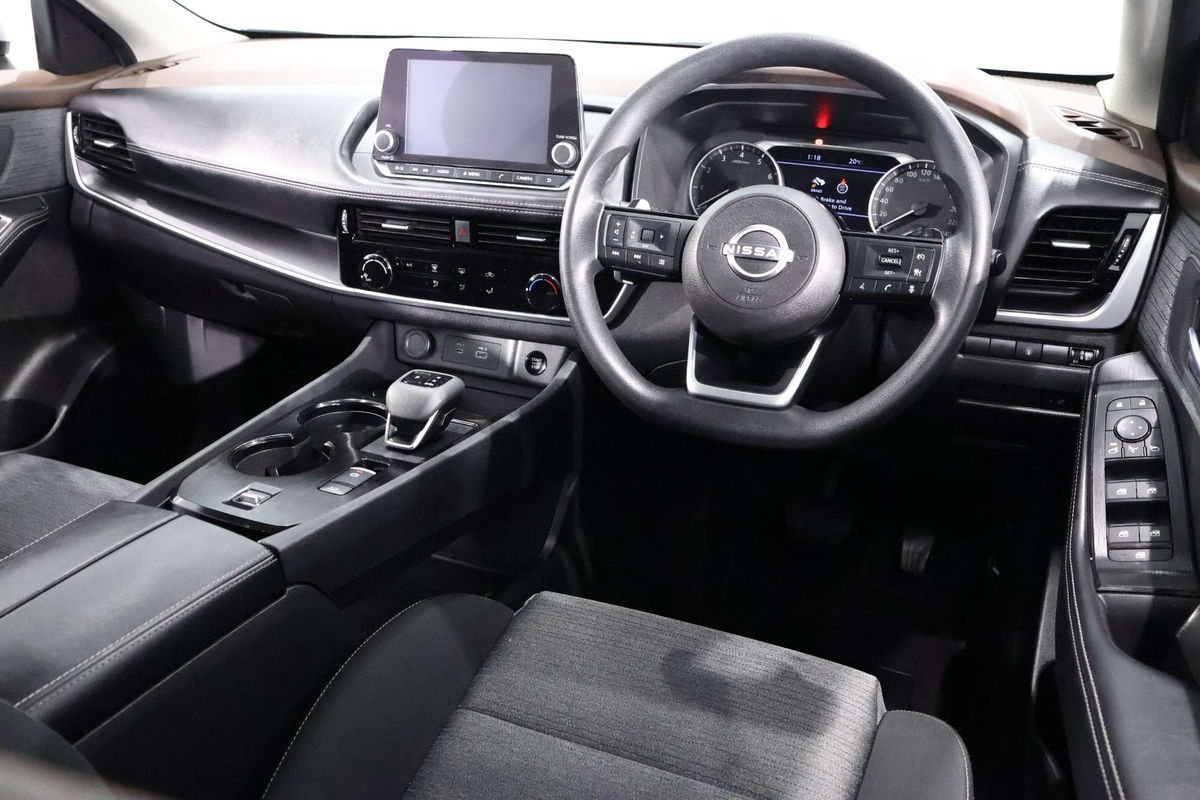 2024 Nissan X-TRAIL ST T33