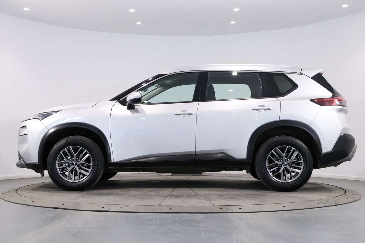 2024 Nissan X-TRAIL ST T33