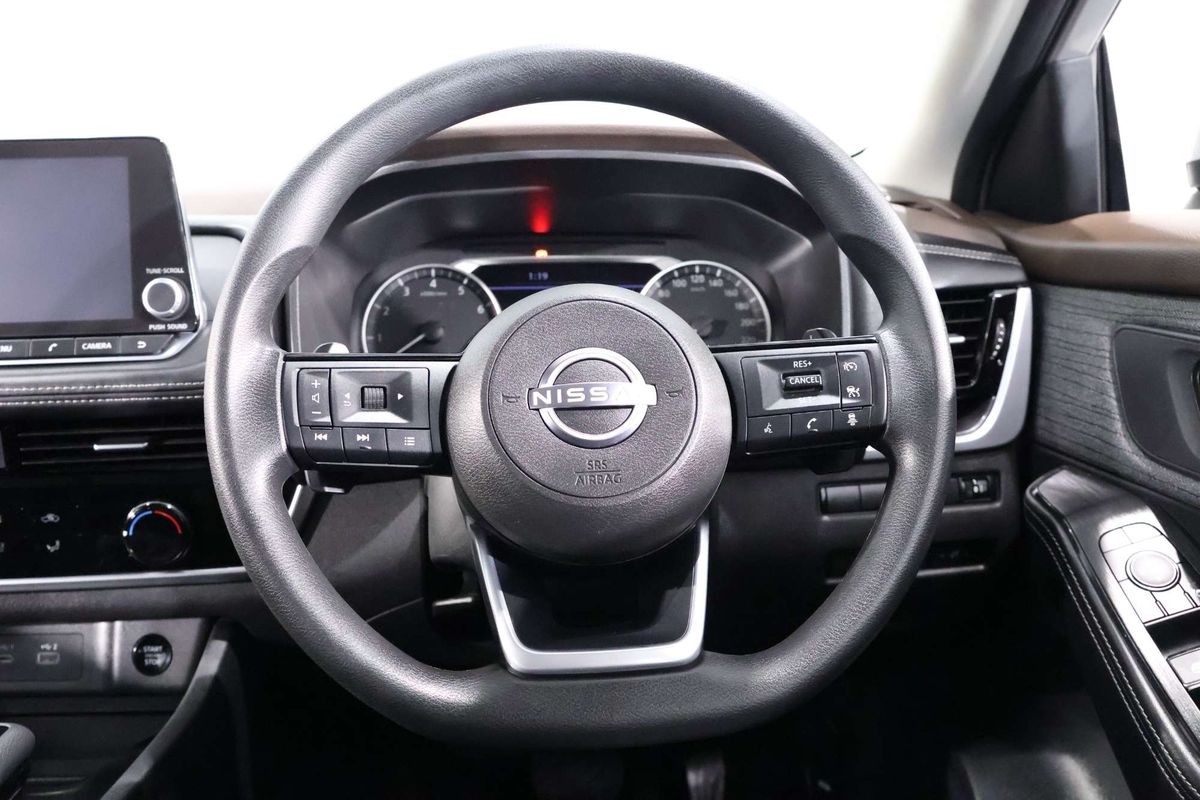 2024 Nissan X-TRAIL ST T33
