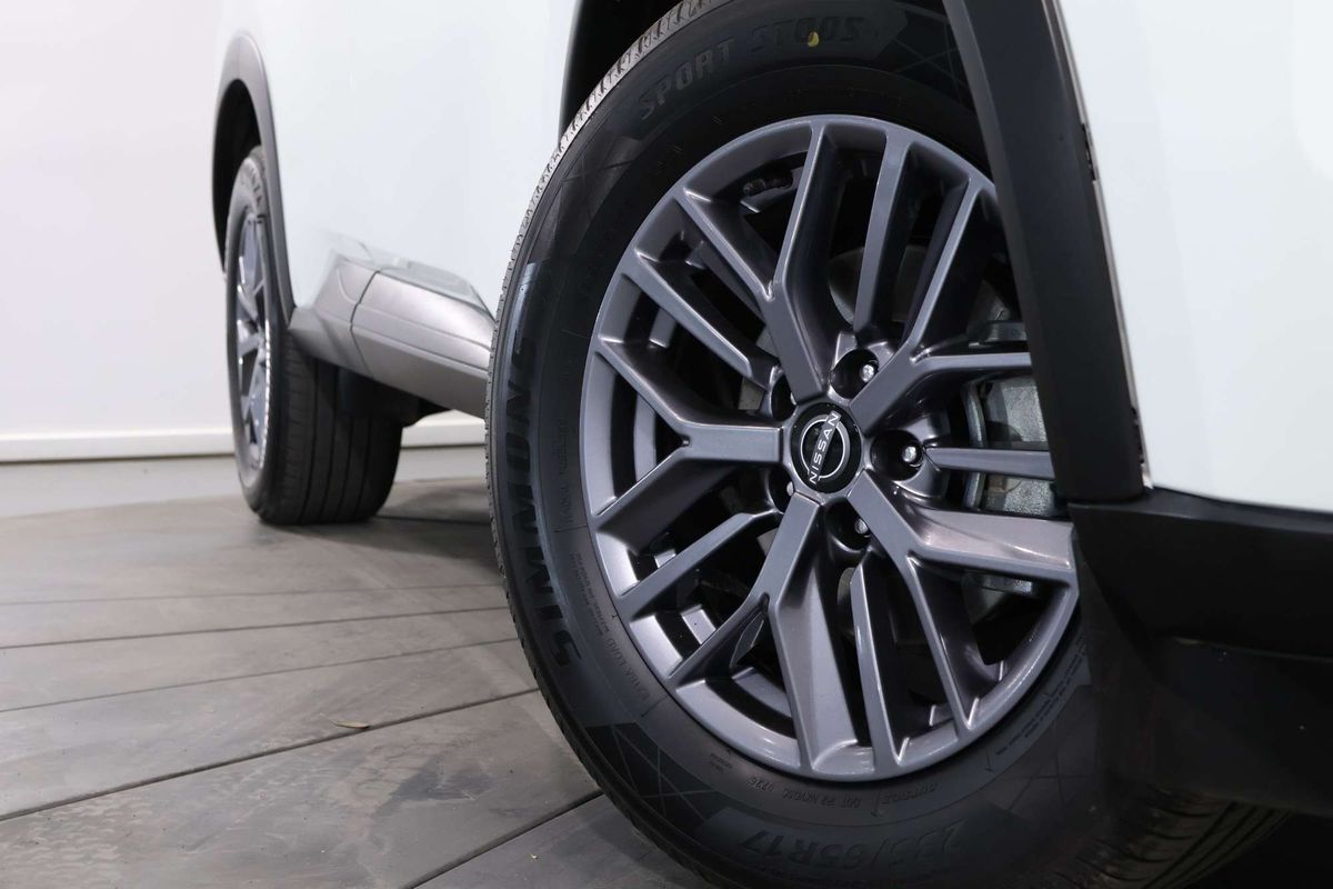 2024 Nissan X-TRAIL ST T33