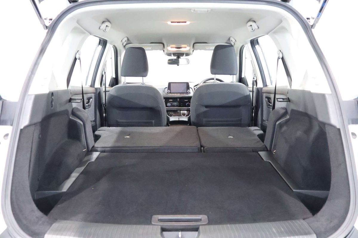 2024 Nissan X-TRAIL ST T33