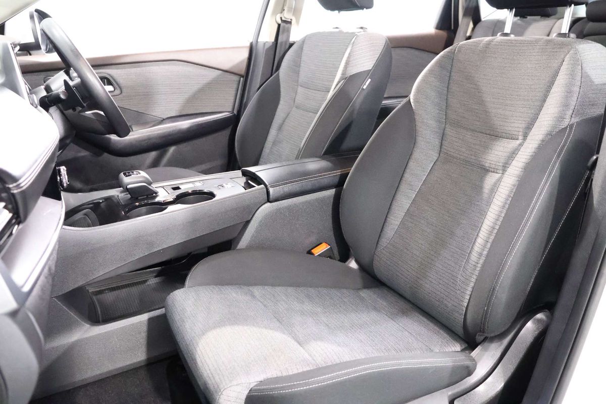 2024 Nissan X-TRAIL ST T33