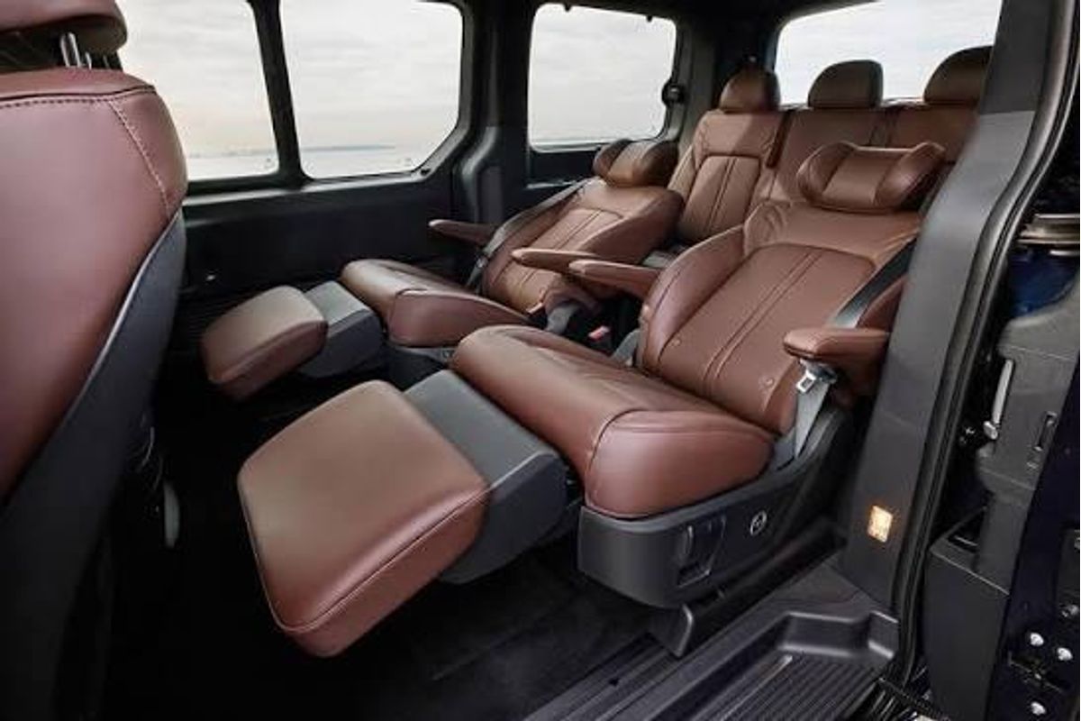 2026 Hyundai STARIA Lounge US4.V4