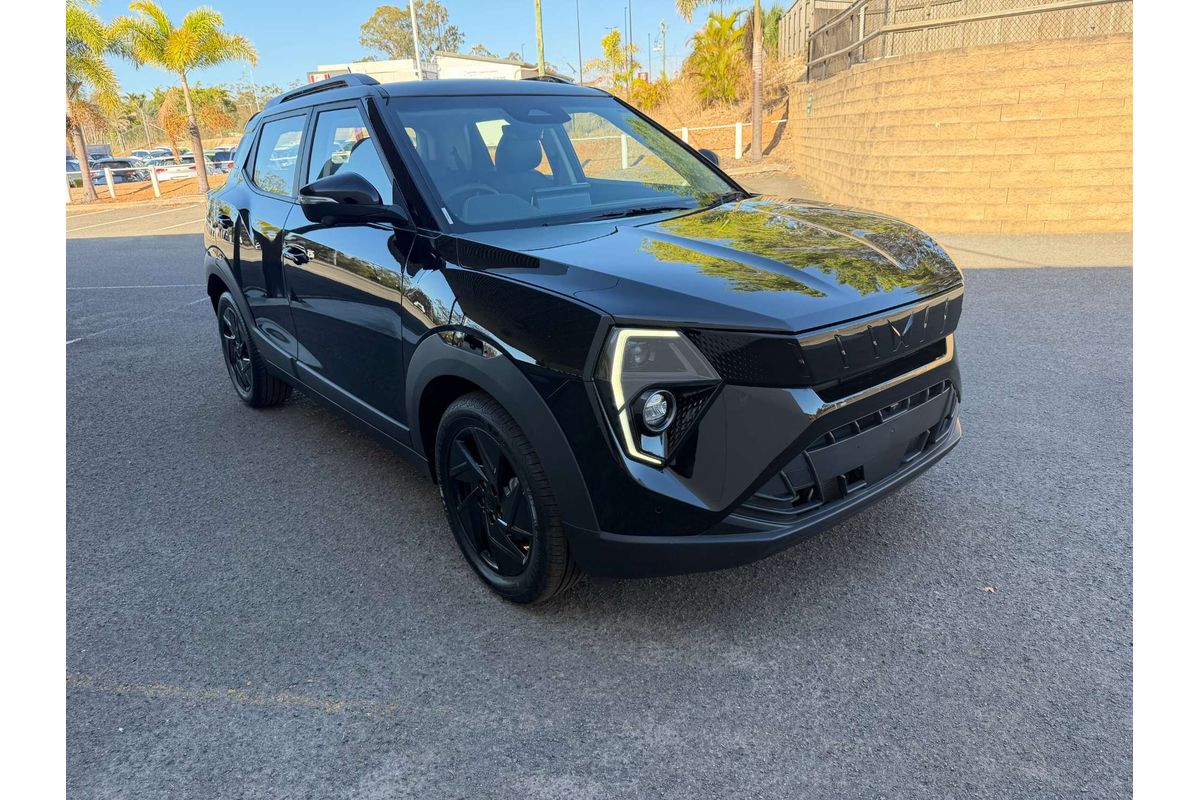 2025 Mahindra XUV3XO AX7L