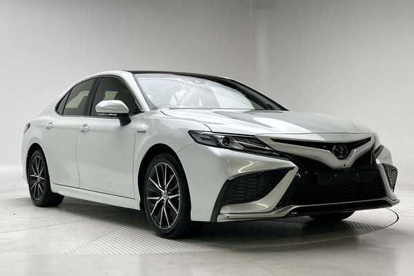 2024 Toyota Camry SL AXVH70R
