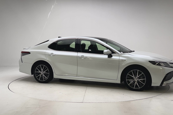 2024 Toyota Camry SL AXVH70R thumb-3