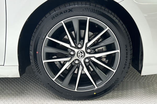 2024 Toyota Camry SL AXVH70R thumb-9