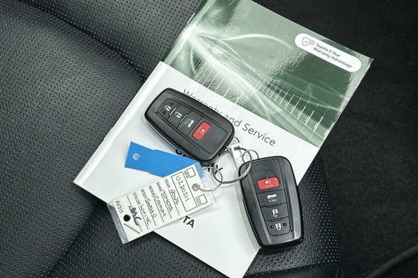 2024 Toyota Camry SL AXVH70R thumb-22
