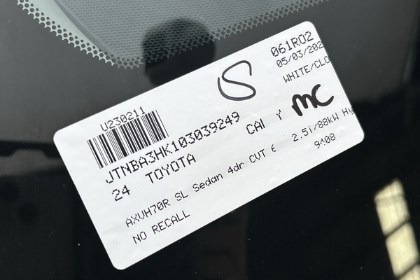 2024 Toyota Camry SL AXVH70R thumb-23