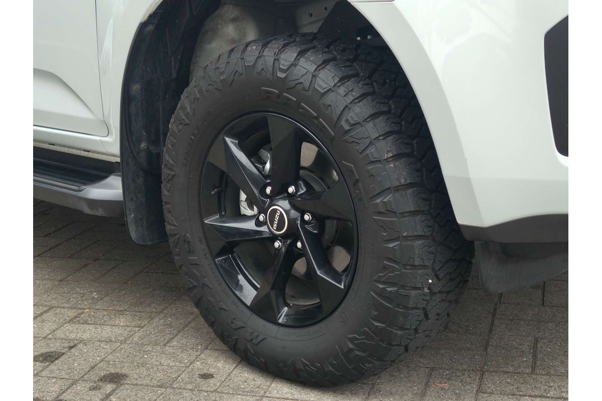 2025 Isuzu D-MAX X-RIDER 4X4