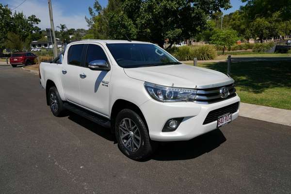 2016 Toyota Hilux SR5 GUN126R 4X4